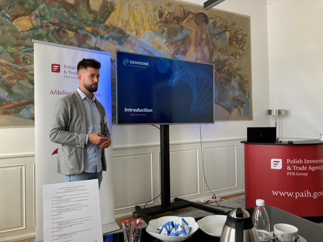prof. Łukasz Krych na spotkaniu w Polskiej Ambasadzie w Kopenhadze